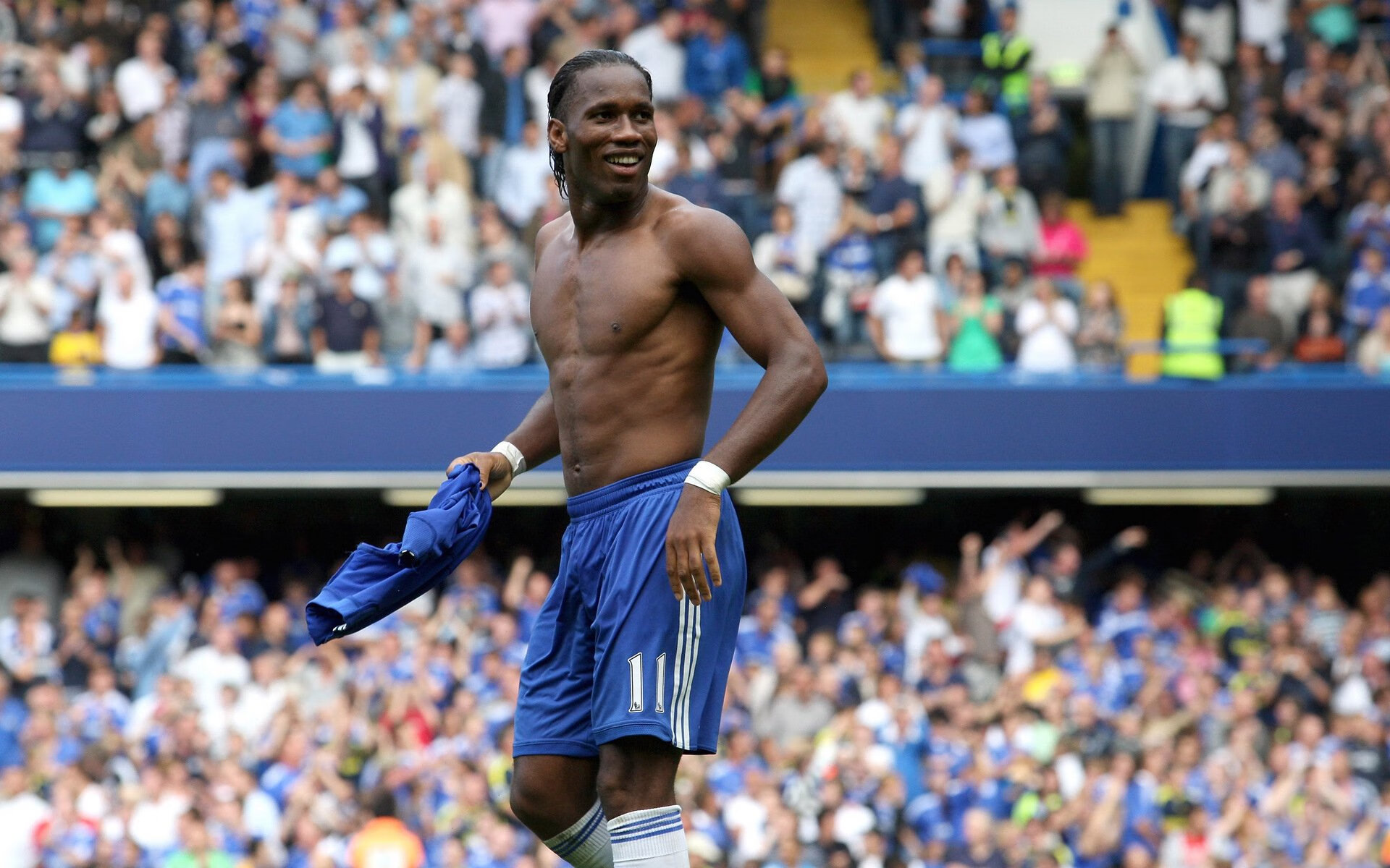 日本国家队表现优异，亚洲杯志在夺冠