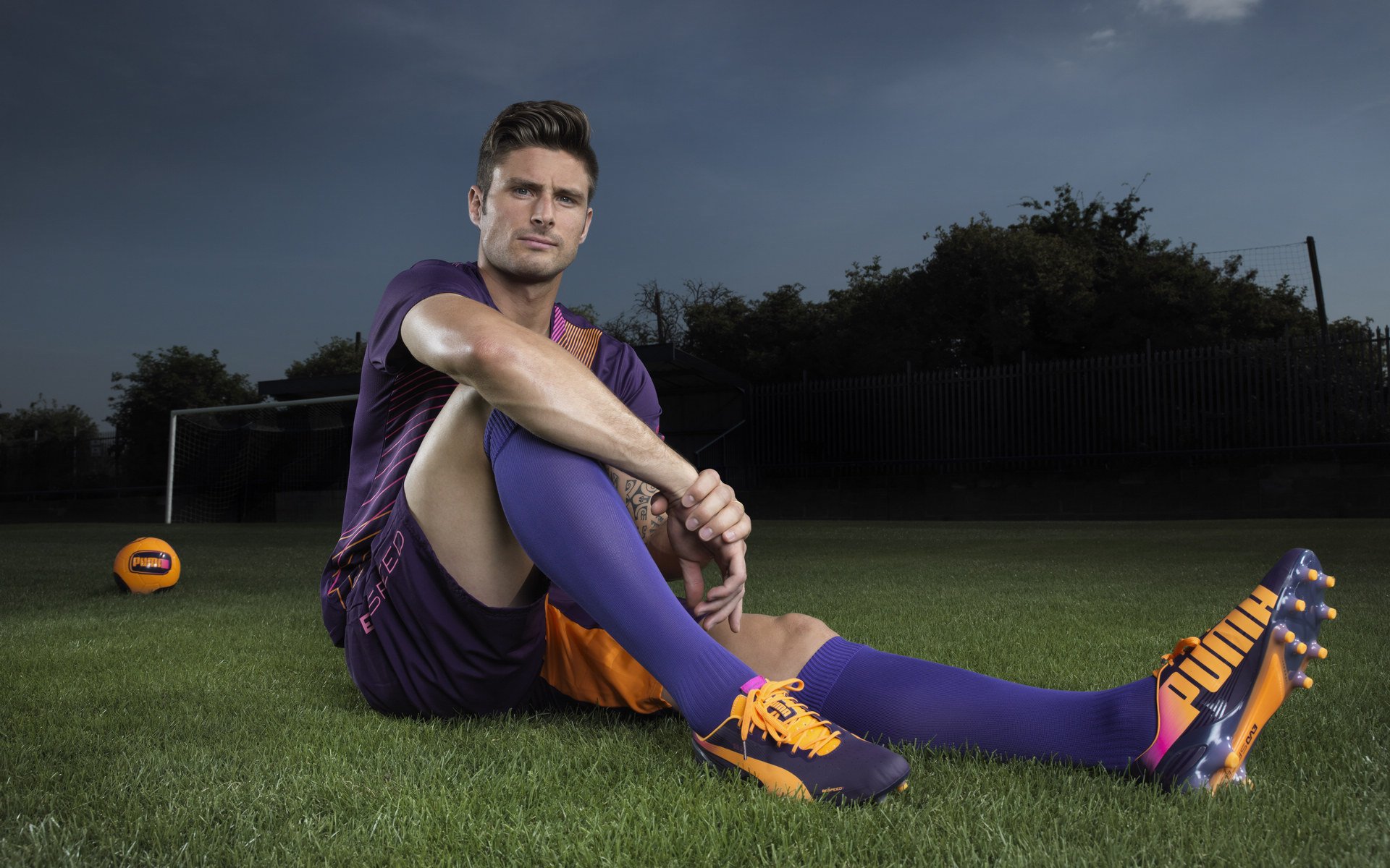 梅西的帽子戏法为巴黎圣日耳曼锁定胜局